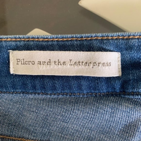 Pilcro and the Letterpress Stet Shorts - Picture 6 of 7